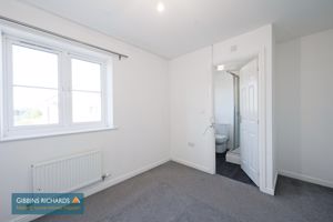 Bedroom- click for photo gallery